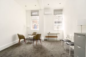 Consultin Room- click for photo gallery